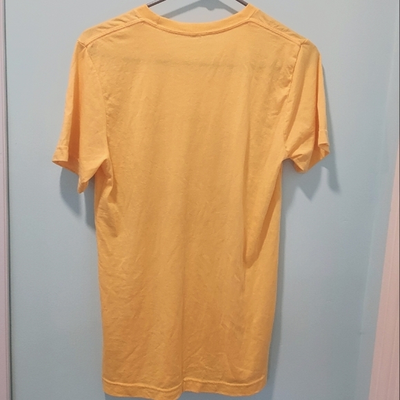 NWOT Retro Sunny Sweeney Shirt - Picture 2 of 3